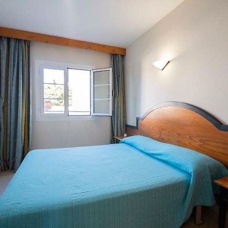 Apartamento En Cala´N Bosch - Cap D´Artrutx Appartamento Esterno foto