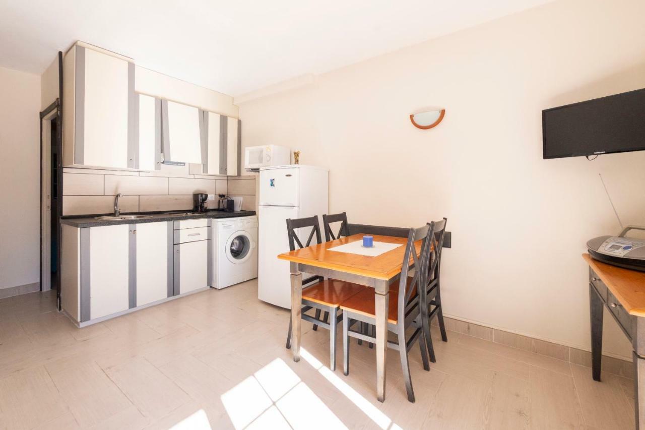 Apartamento En Cala´N Bosch - Cap D´Artrutx Appartamento Esterno foto